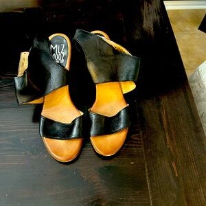 Black Miz Mooz sandals
